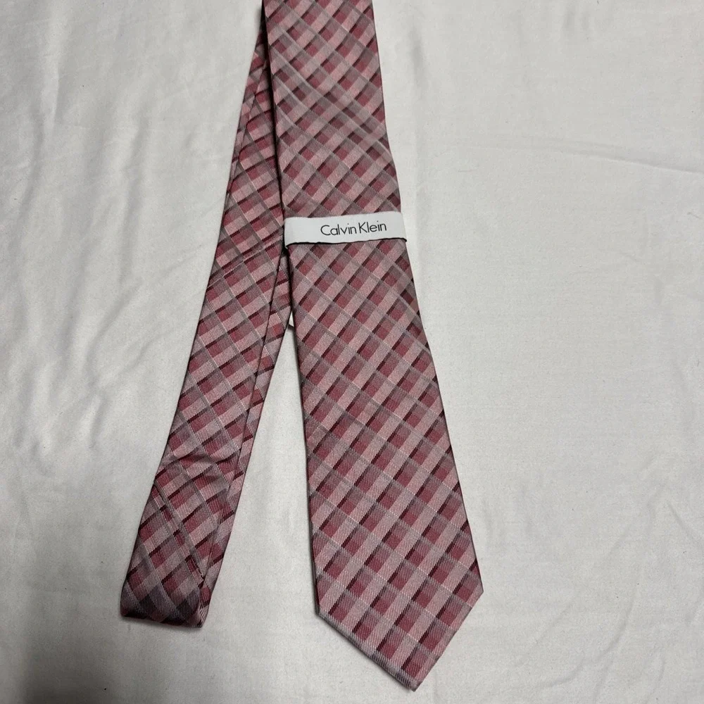 Calvin Klein Pink Plaid Striped Tie 100% Silk NWT
